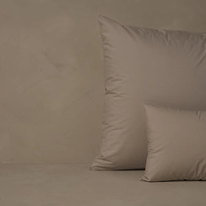 Photo of the Retiring Classic Percale | Decorative Case ensemble.