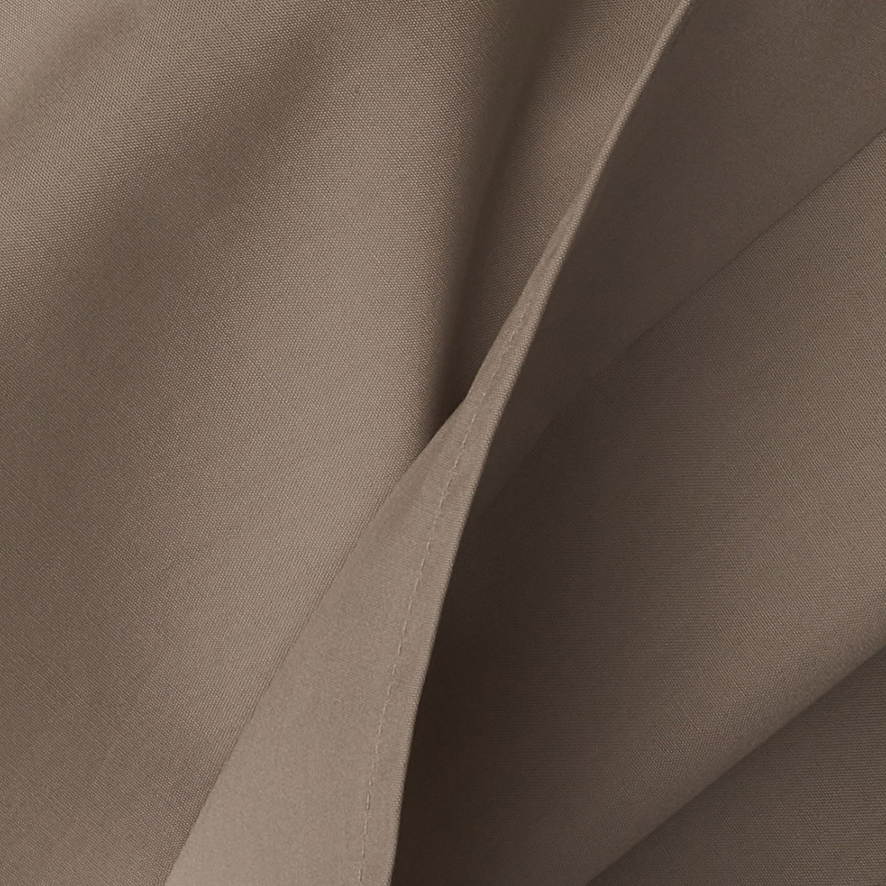 Crisp and cool LETTO Classic Cotton Percale fabric sample in color gray, made in Italy