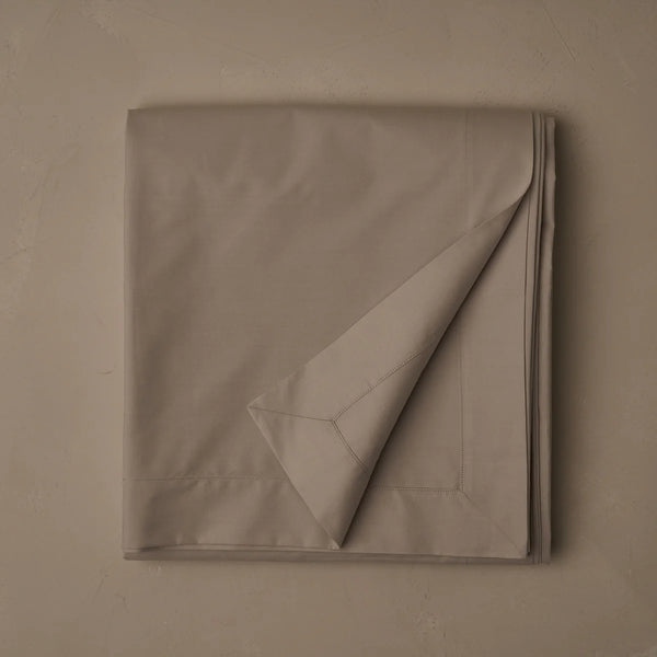 Photo of the Retiring Classic Percale | Flat Sheet ensemble.