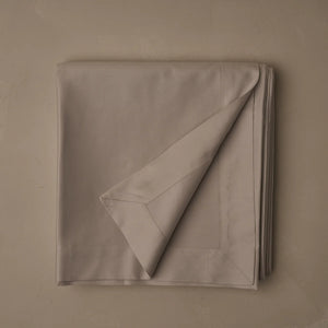 Photo of the Retiring Classic Sateen | Flat Sheet ensemble.