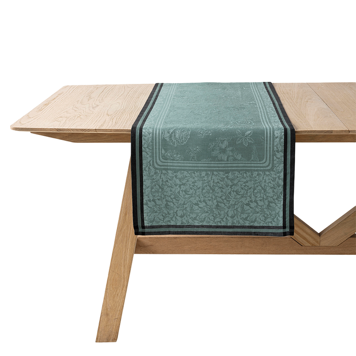 Photo of the Romance | Table Runner ensemble.