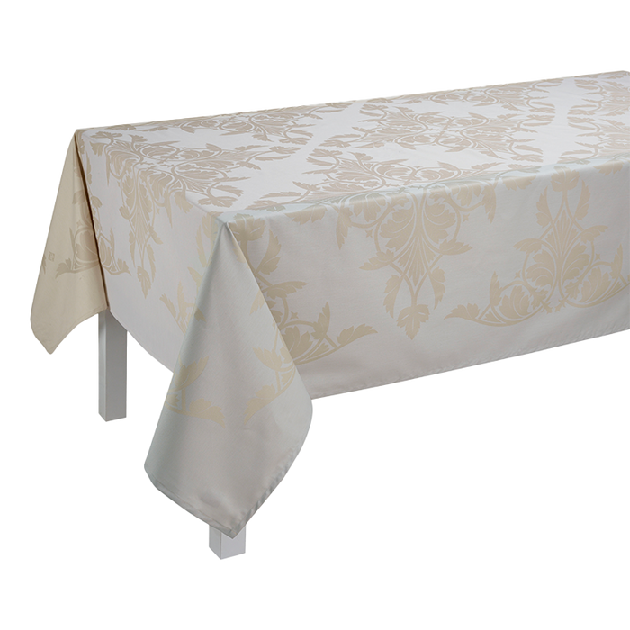 Photo of the Syracuse | Coated Tablecloth ensemble.