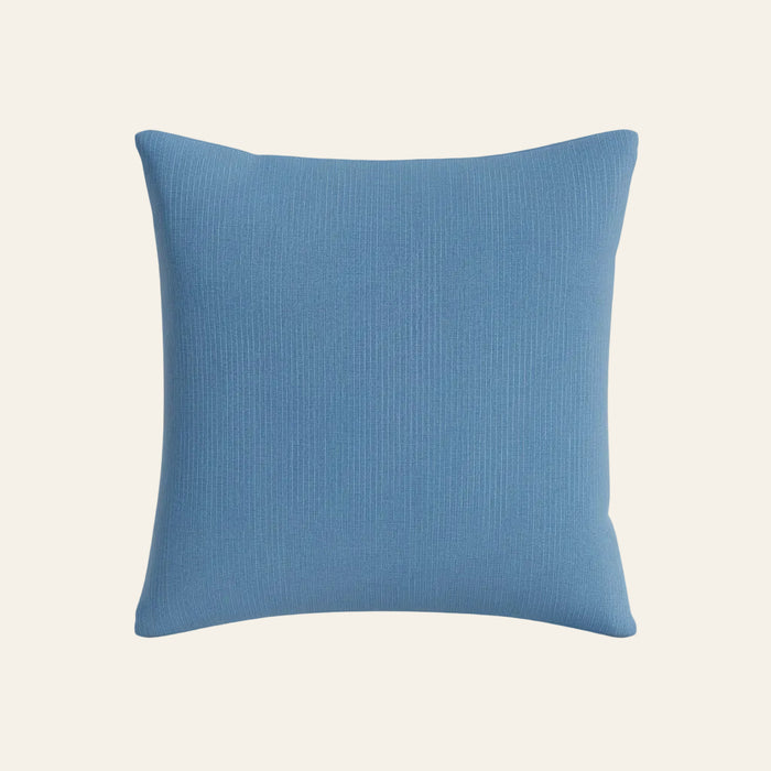 Photo of the Lamina | Pillow ensemble.