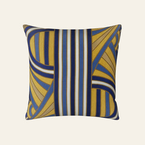 Photo of the Lever Du Soleil | Pillow ensemble.