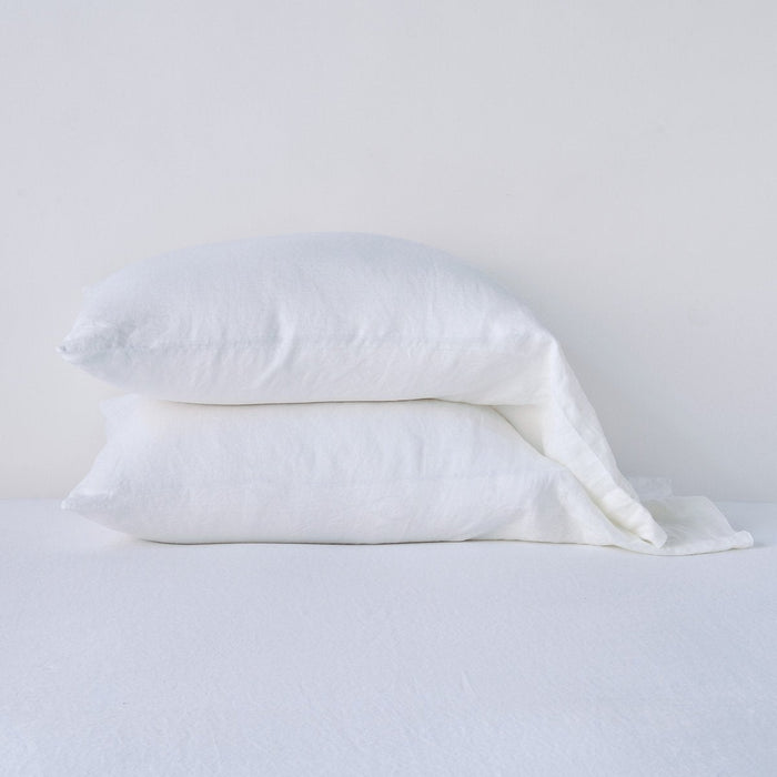 Photo of the Linen | Pillowcase ensemble.