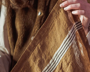 Photo of the Locomotive Stripe | Napkin Set ensemble.