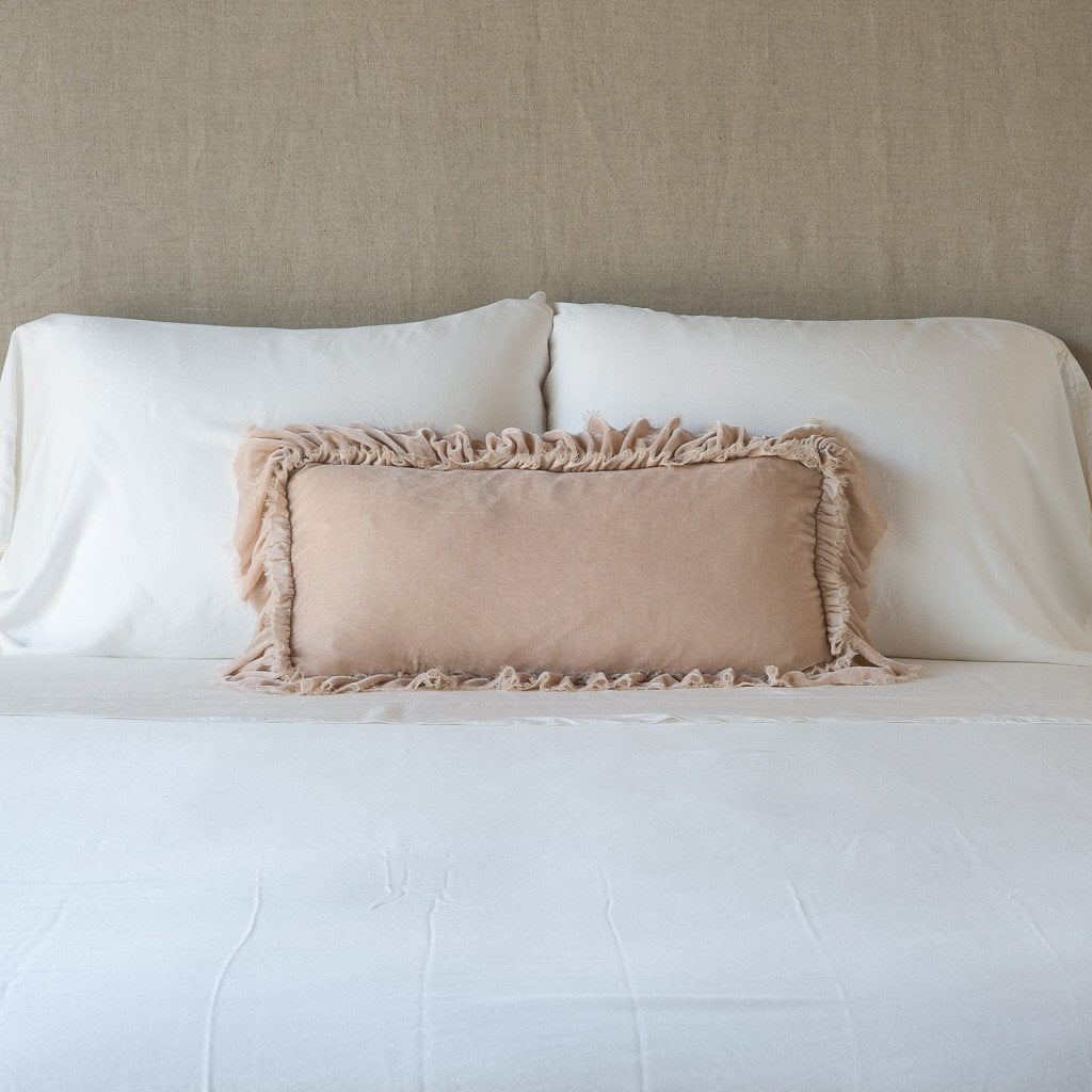 Loulah | Throw Pillow