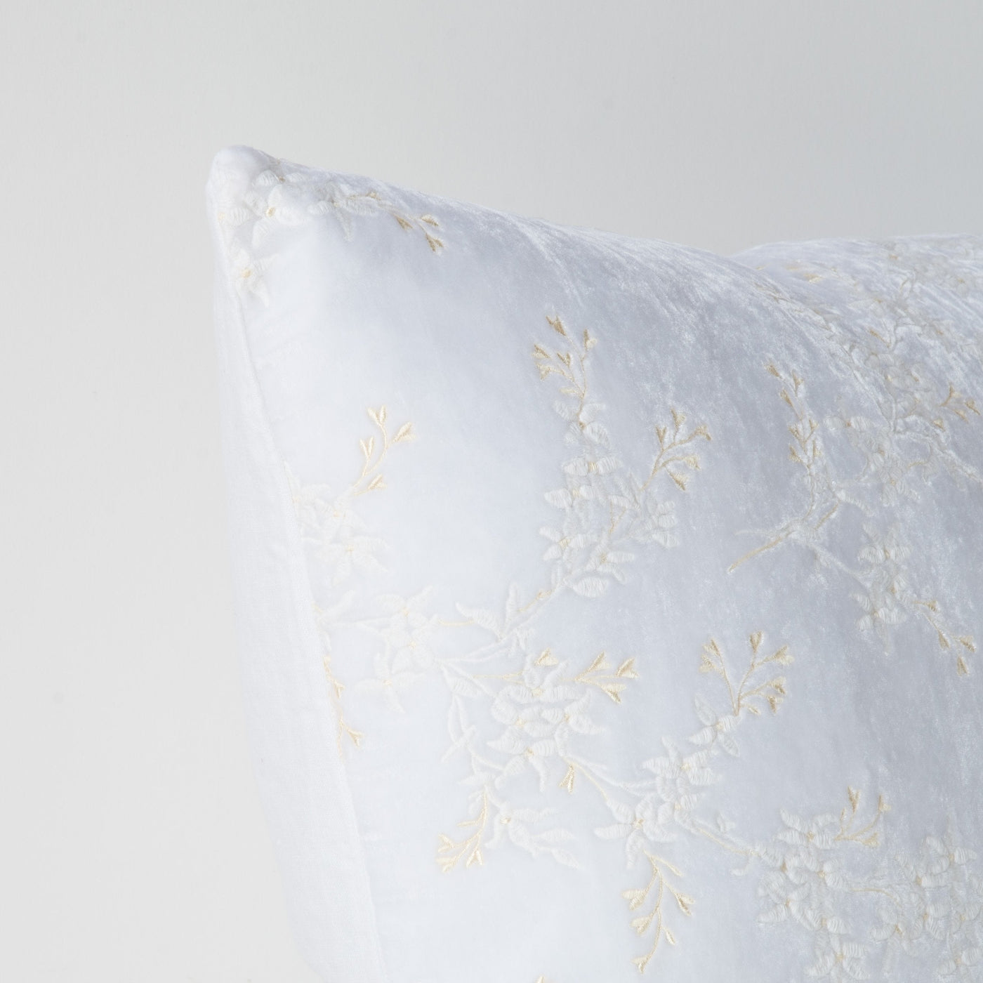 Bella Notte Lynette sham in White with tonal floral embroidery on velvet fabric.