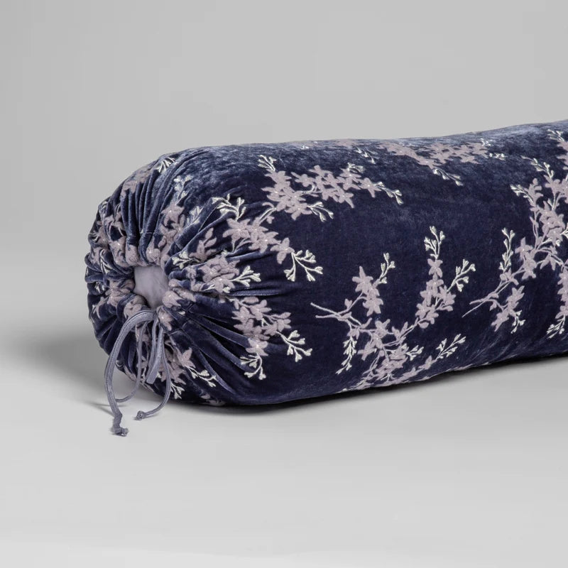 Lynette | Throw Pillow