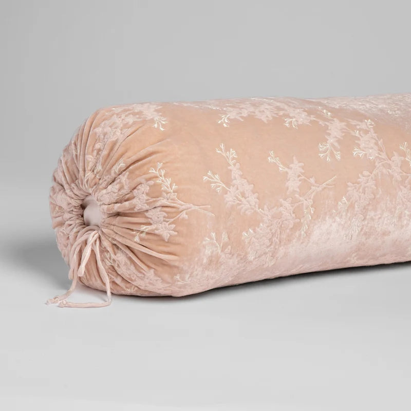 Lynette | Throw Pillow