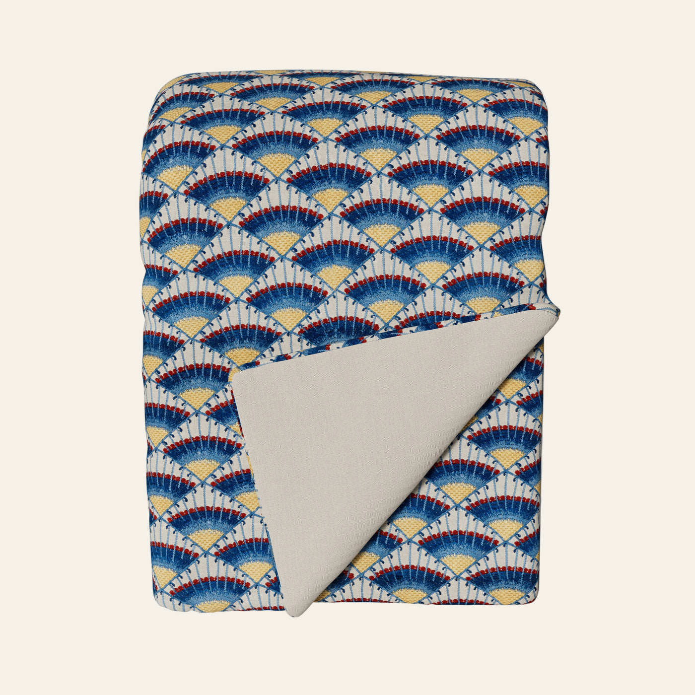 Maiolica | Throw