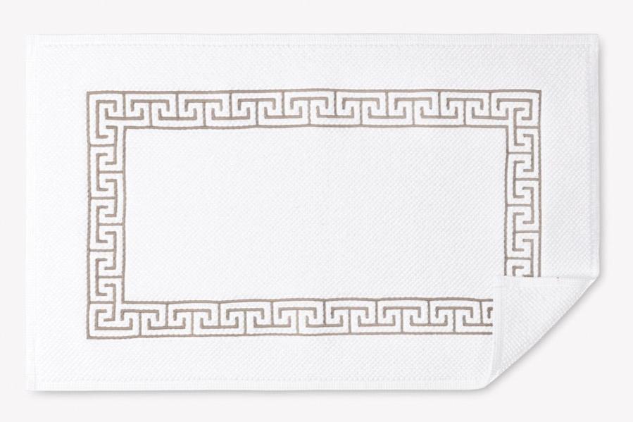 Image of Matouk Adelphi tub mat in color Truffle