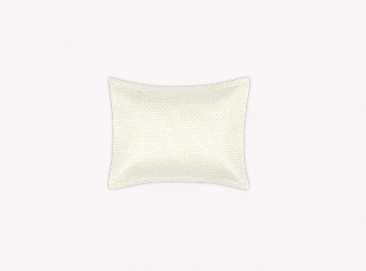 Image of Matouk Alba Boudoir Sham in color ivory