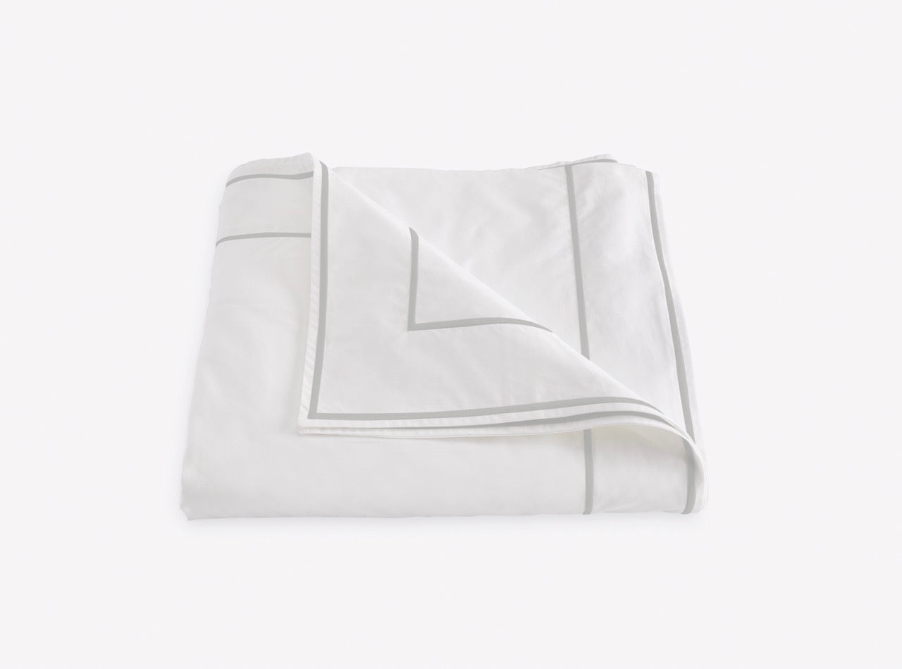 Image of Matouk Ansonia duvet in color sterling.