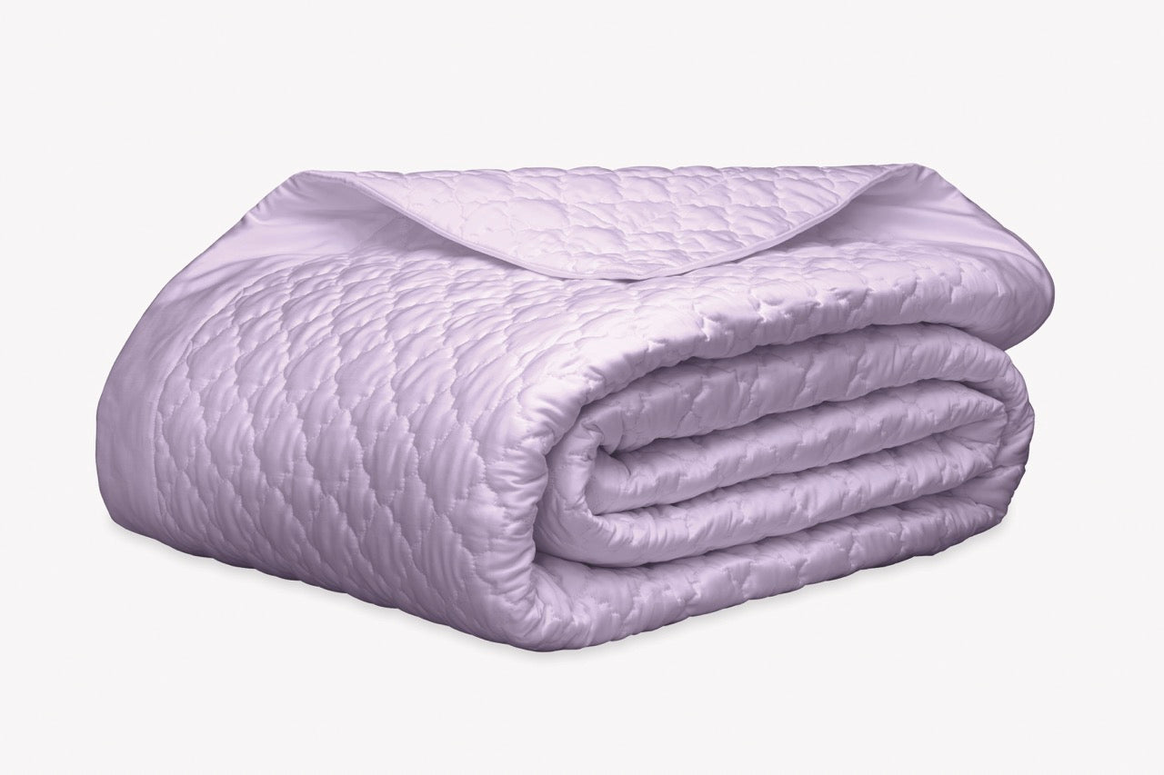 Image of Matouk Ava quilt in color violet.