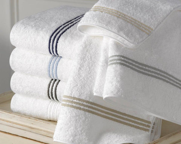 Photo of the Bel Tempo Towel | Bath Sheet ensemble.