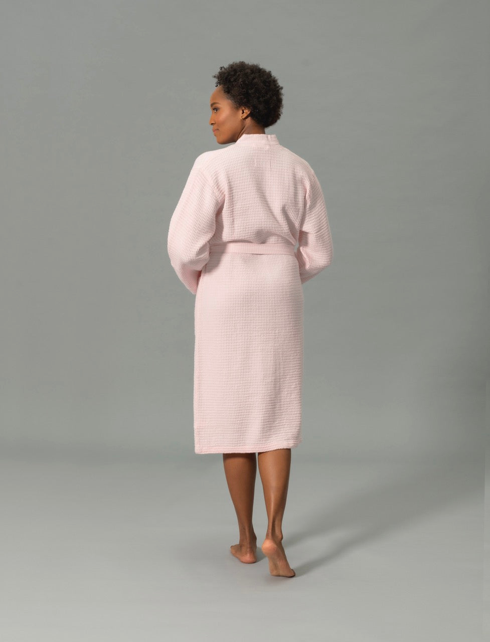 Image of Matouk bath Kiran robe in color blush.