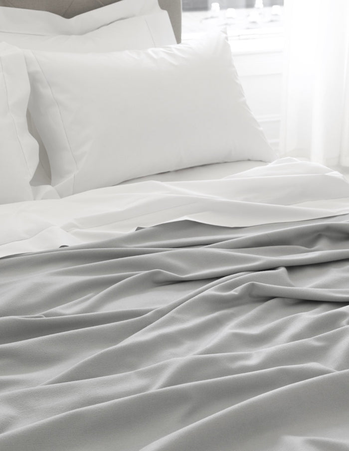 Photo of the Dream Modal | Blanket ensemble.