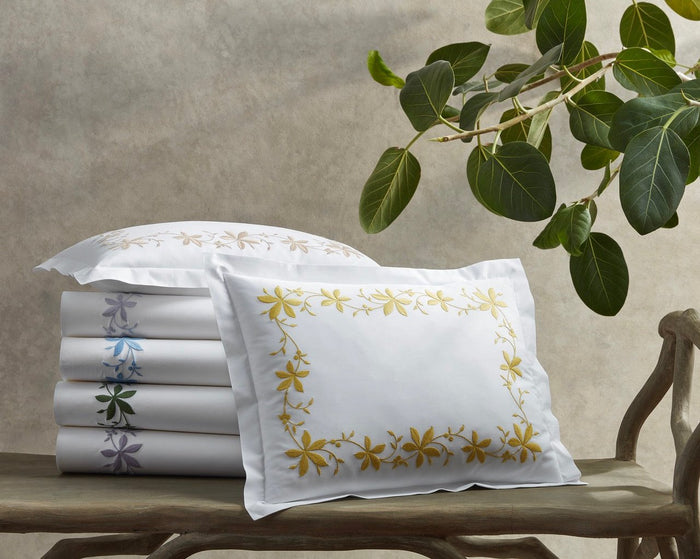 Photo of the Callista | Flat Sheet ensemble.