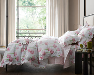 Photo of the Charlotte | Flat Sheet ensemble.