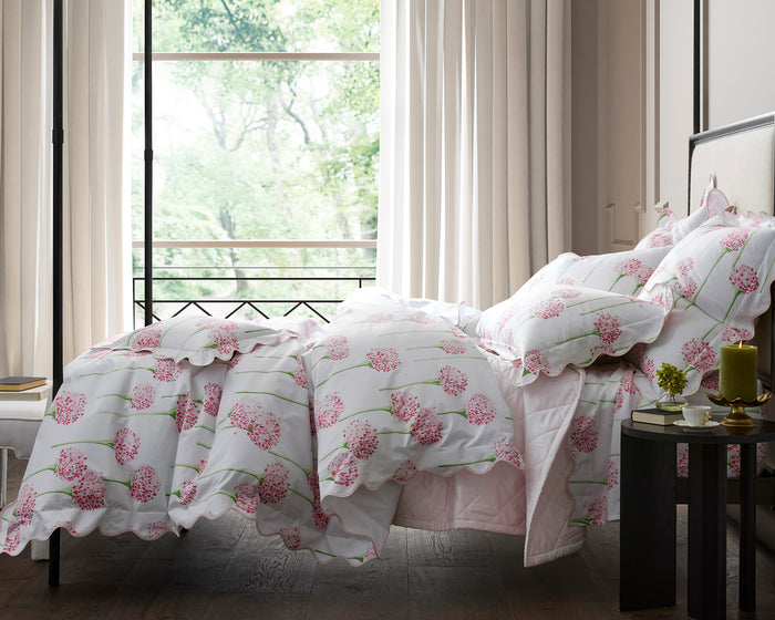 Photo of the Charlotte | Flat Sheet ensemble.