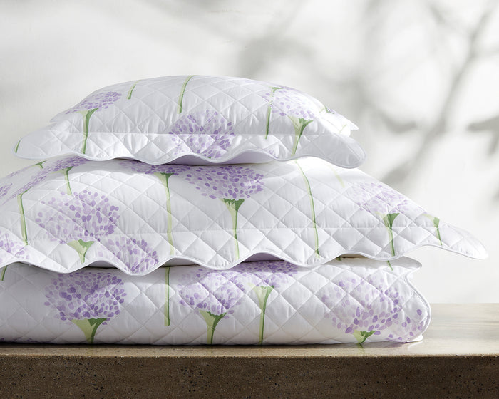 Photo of the Charlotte | Quilt ensemble.