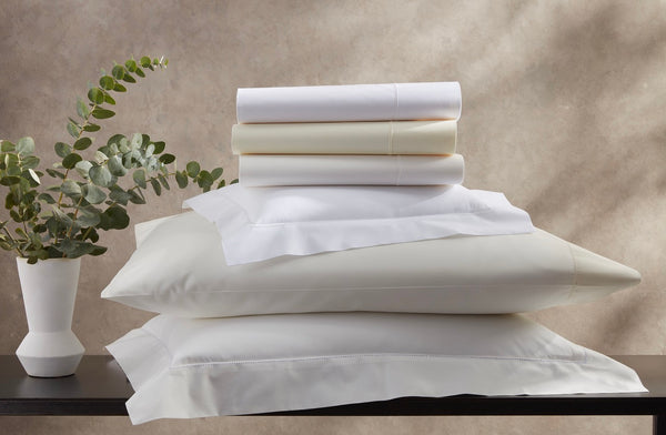 Photo of the Luca Hemstitch | Flat Sheet ensemble.