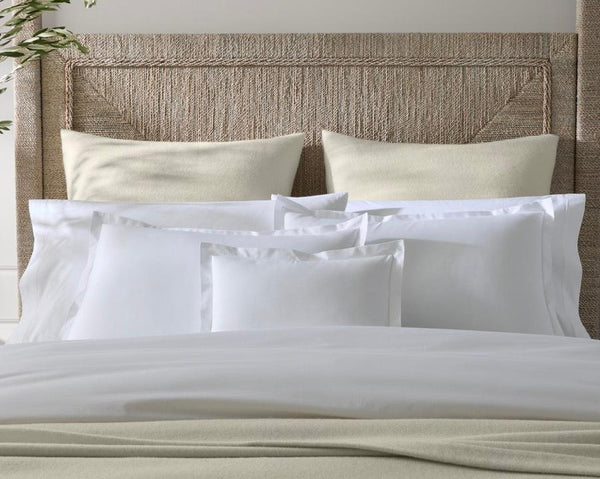 Photo of the Luca Satin Stitch | Pillowcase, Pair ensemble.