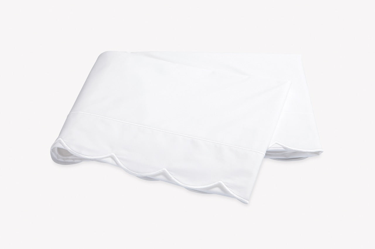 Image of Matouk Butterfield flat sheet in color white.