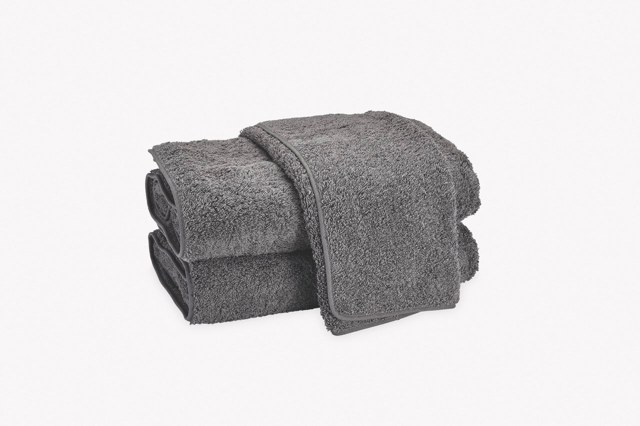 Image of Matouk Cairo Straight towels in color smoke smoke.