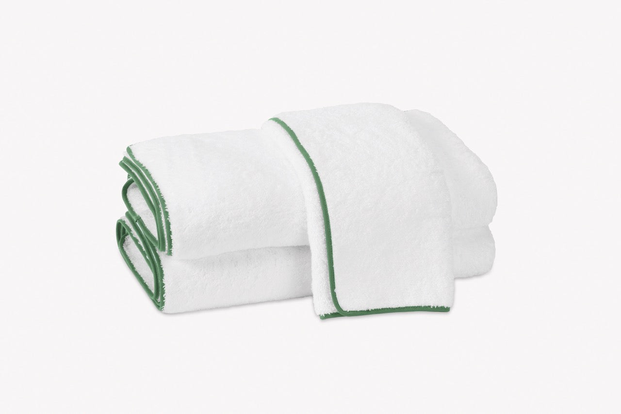 Image of Matouk Cairo towels in color white palm.