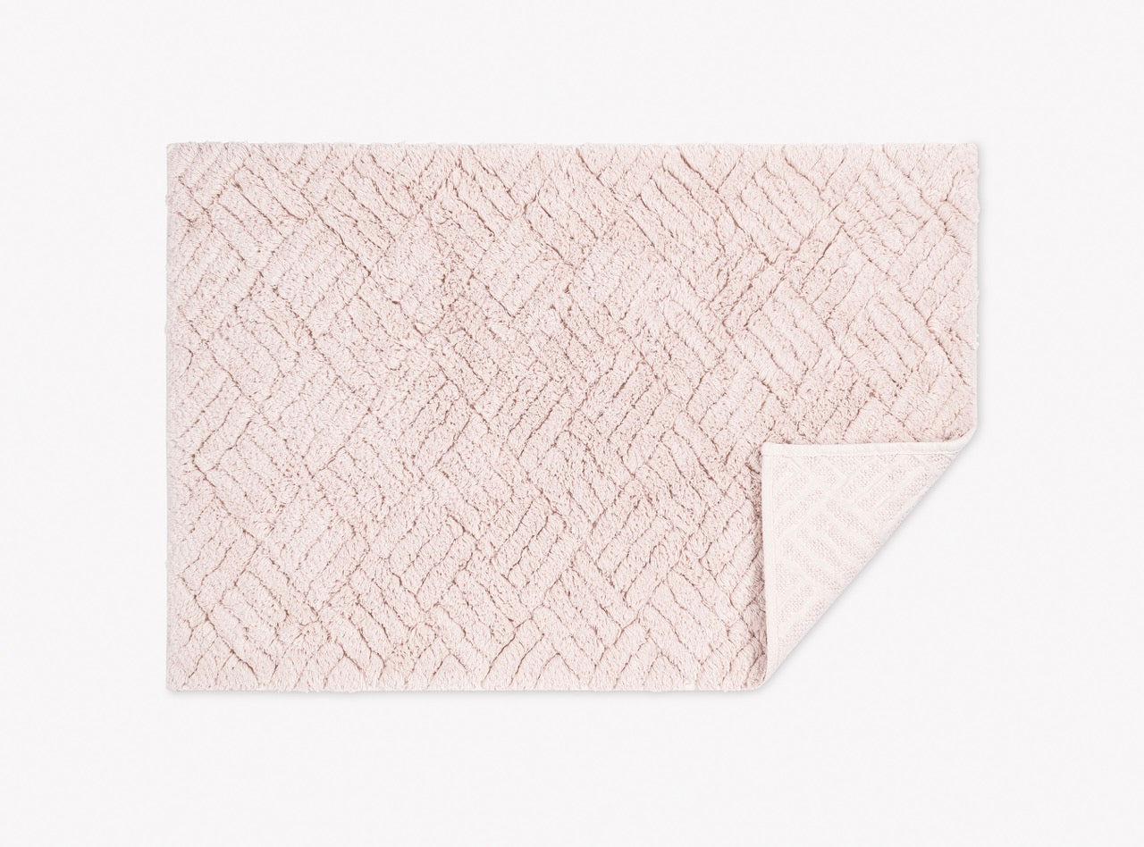 Image of Matouk Cairo bath rug in color blush.