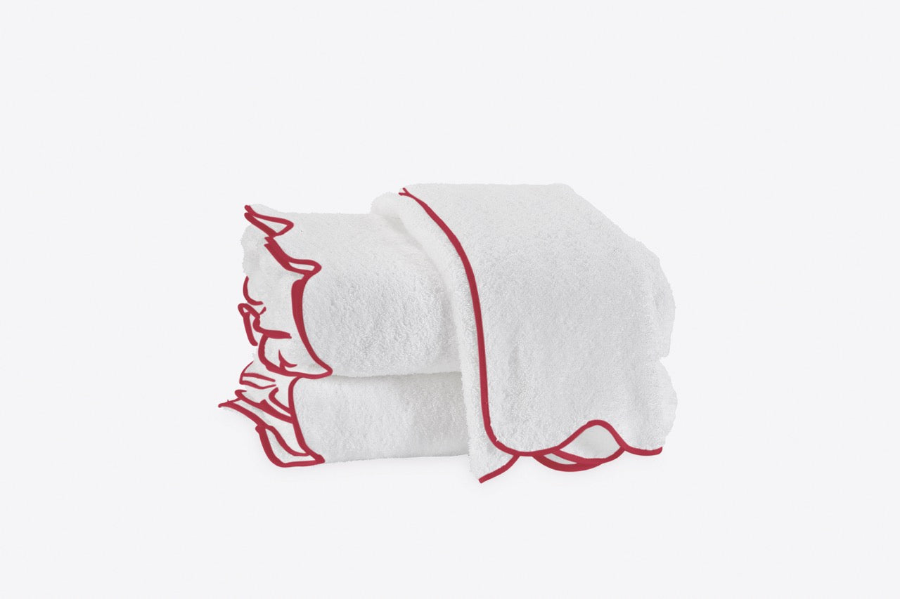 Image of Matouk Cairo Scallop towels in color Cherry.