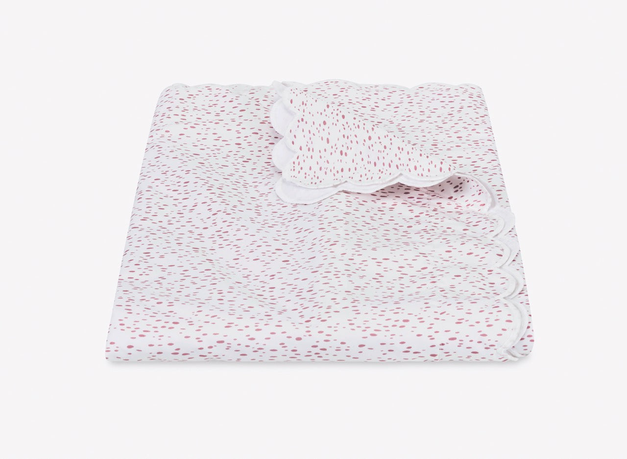 Image of Matouk Celine duvet in color pink.