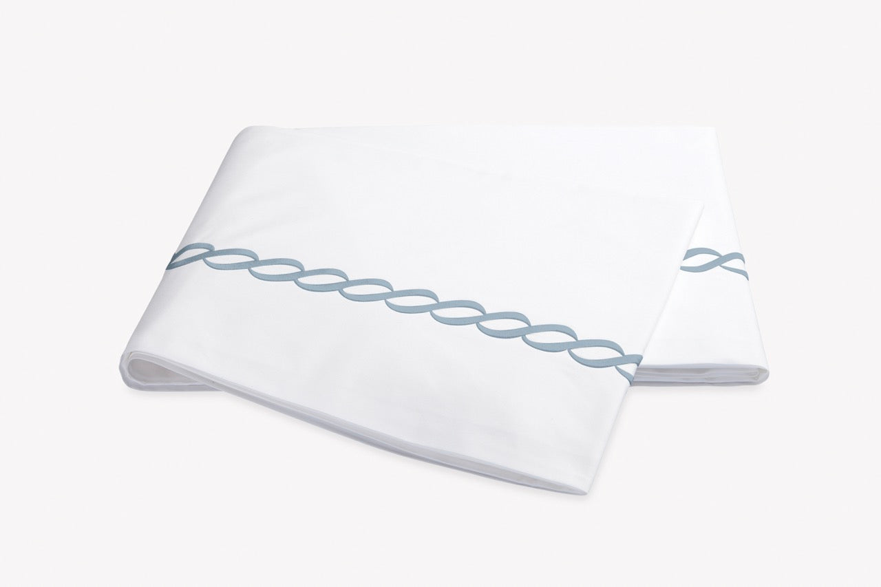 Image of Matouk Classic Chain flat sheet in color hazy blue.