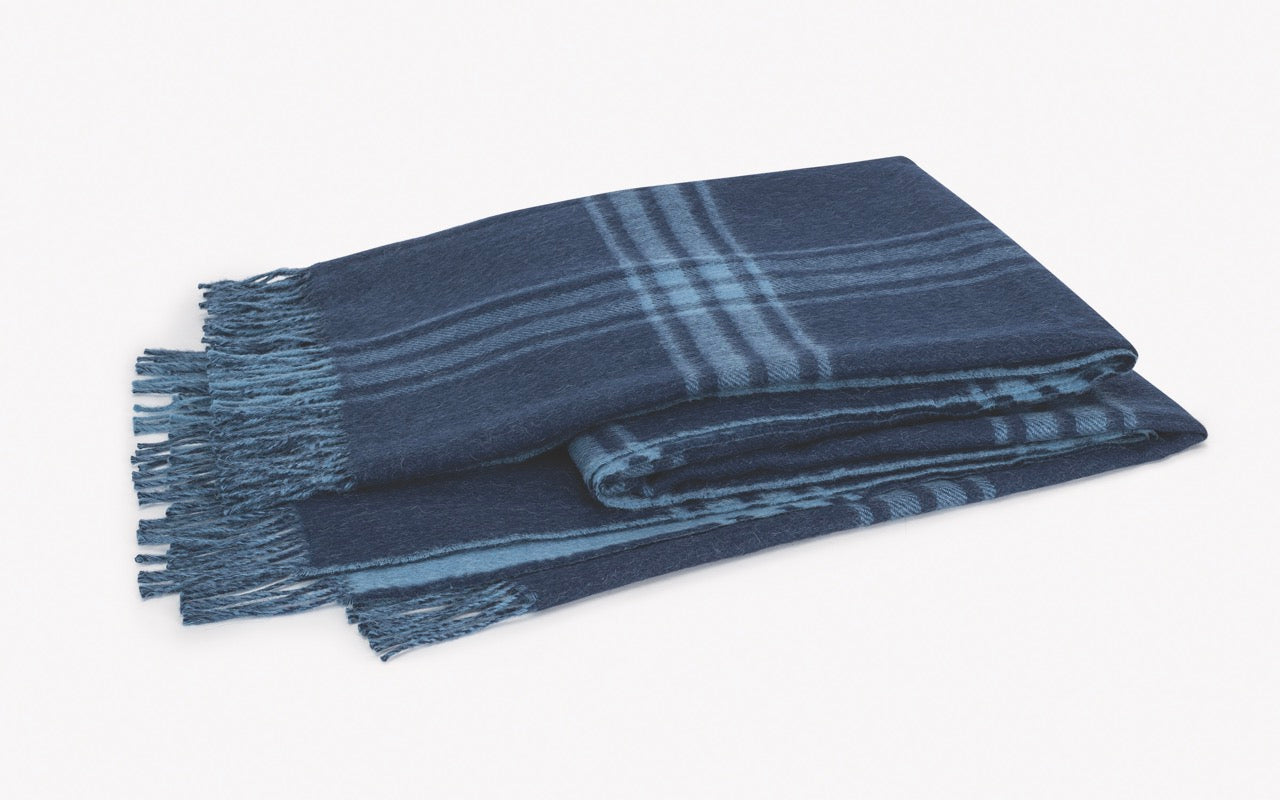 Image of Matouk Diego throw in color Navy.