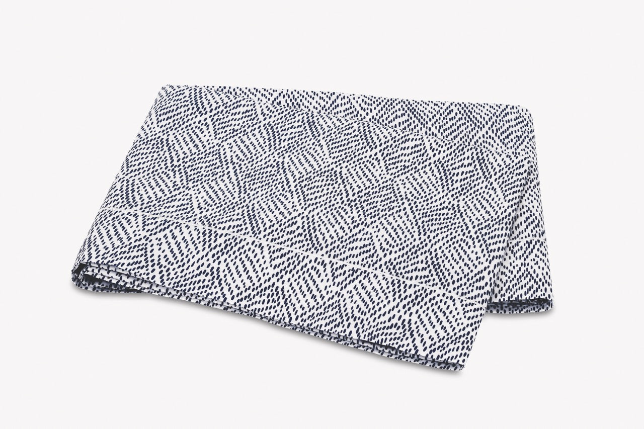 Image of Matouk Duma Diamond flat sheet in color navy.