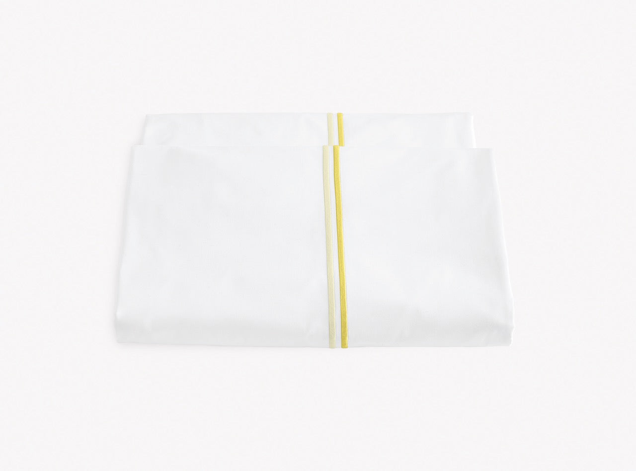 Image of Matouk Essex duvet in color lemon.