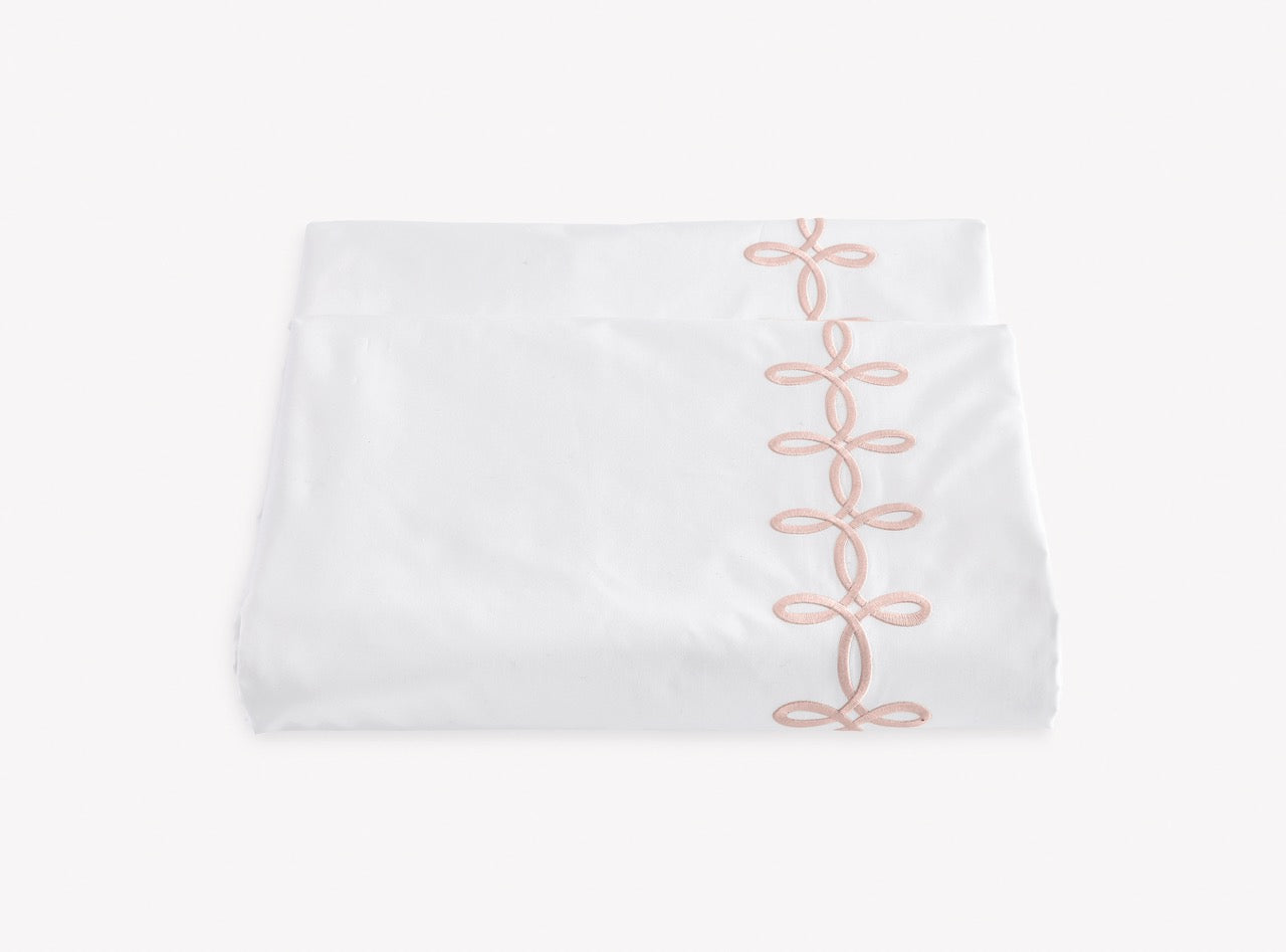 Image of Matouk Gordian Knot duvet in color blush.