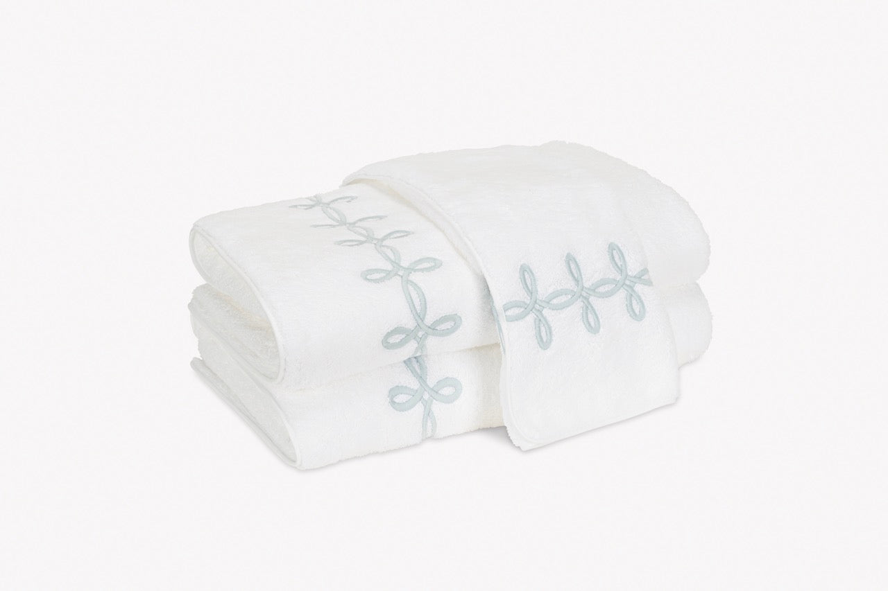 Image of Matouk Gordian Knot towels in color blue.