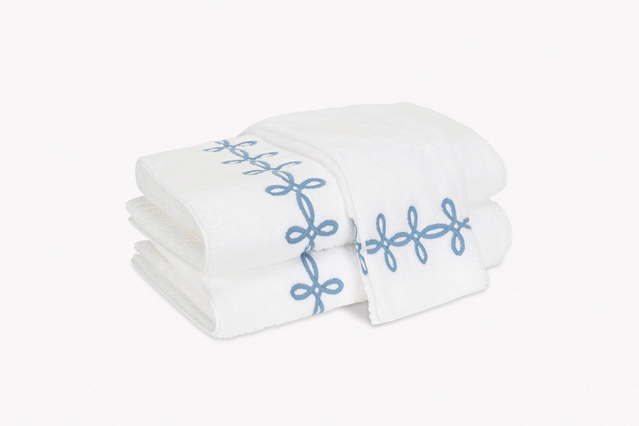 Image of Matouk Gordian Knot towels in color ocean.