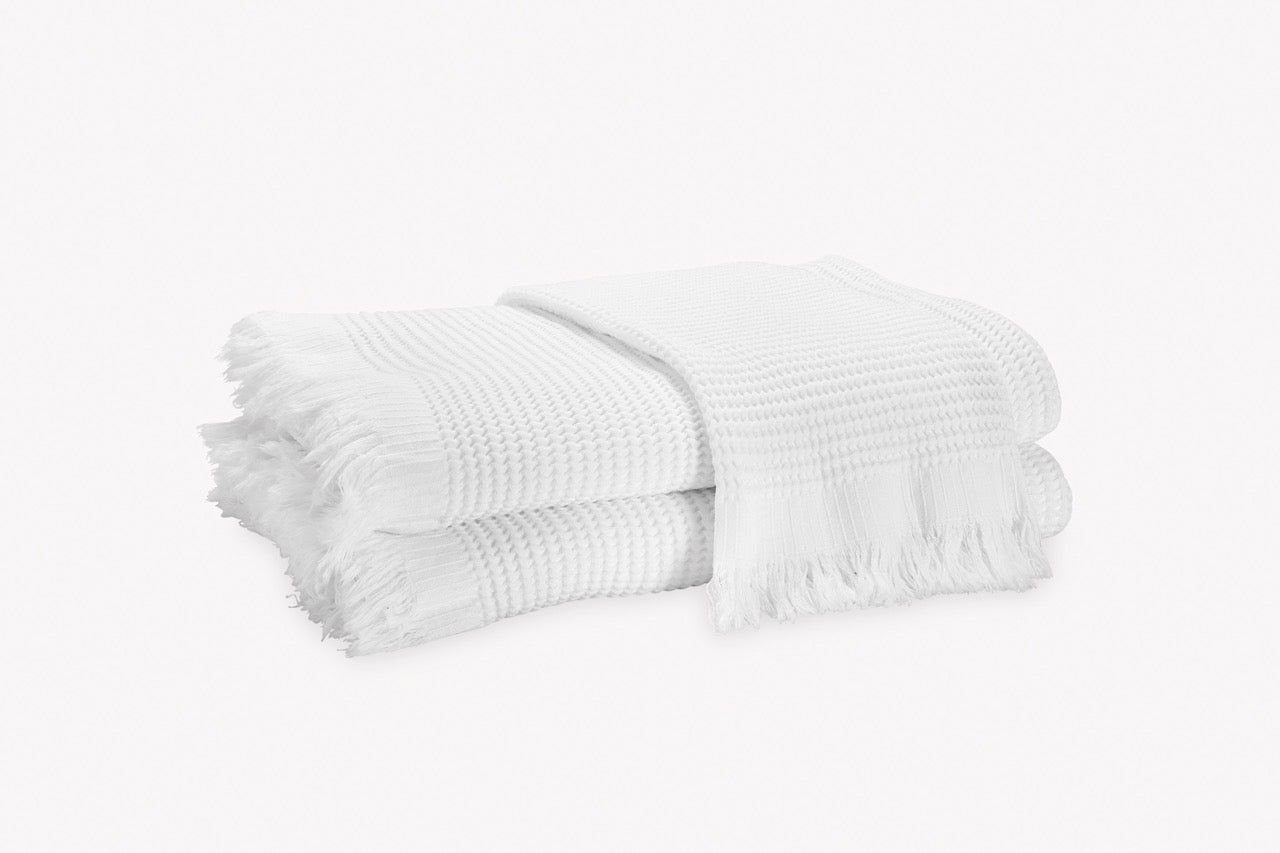 Image of Matouk Kiran towels in color white.