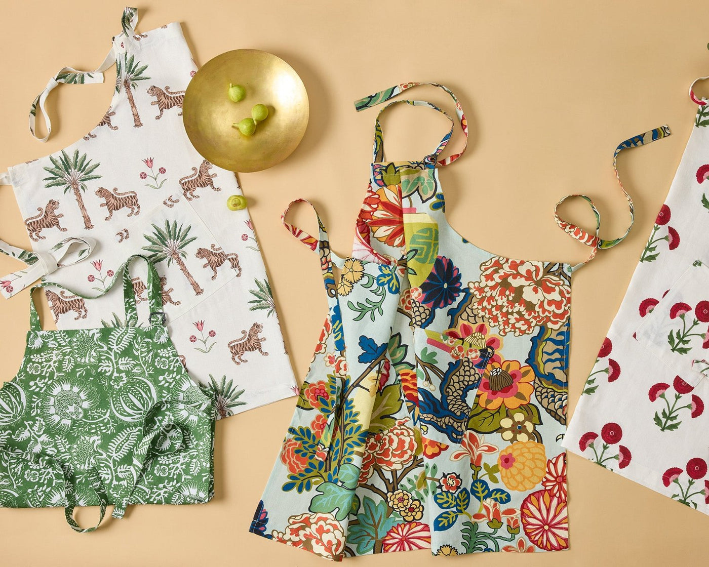 Image of Matouk Linen Aprons