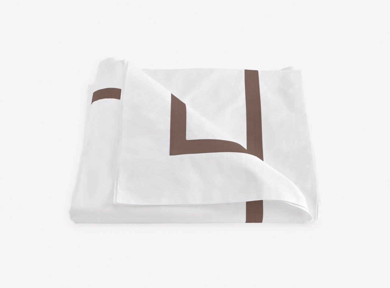 Image of Matouk Lowell duvet in color mocha.