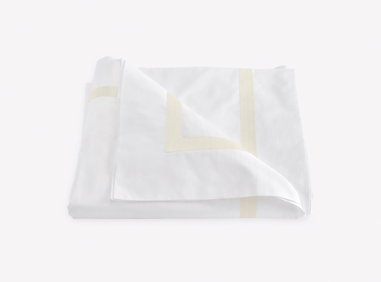 Image of Matouk Lowell duvet in color ivory.