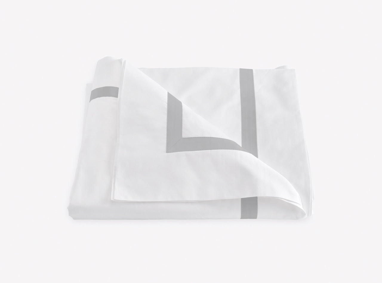 Image of Matouk Lowell duvet in color silver.