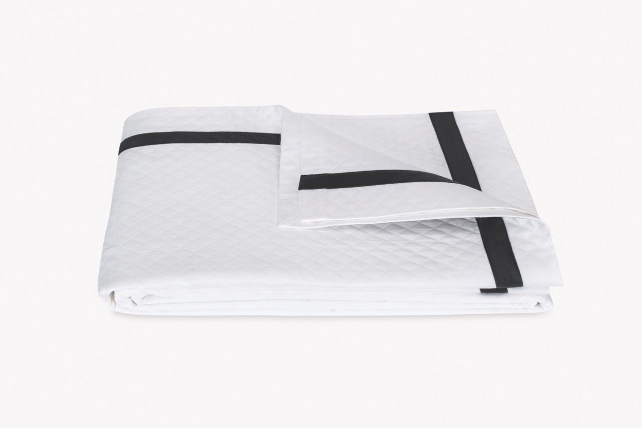 Image of Matouk Lowell matelasse coverlet in color black.