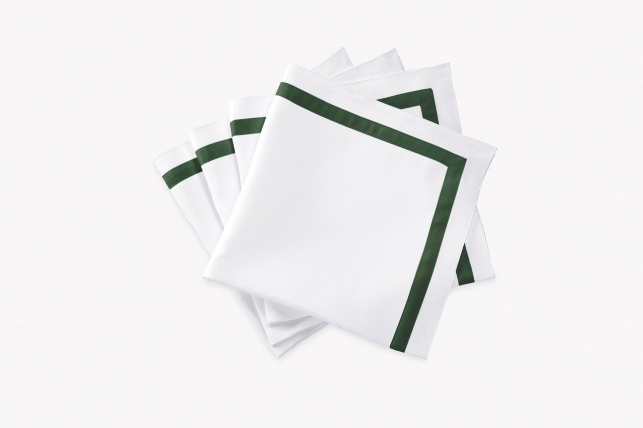 Image of Matouk Lowell napkins in color green.