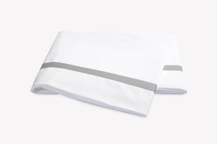 Photo of the Lowell | Flat Sheet ensemble.