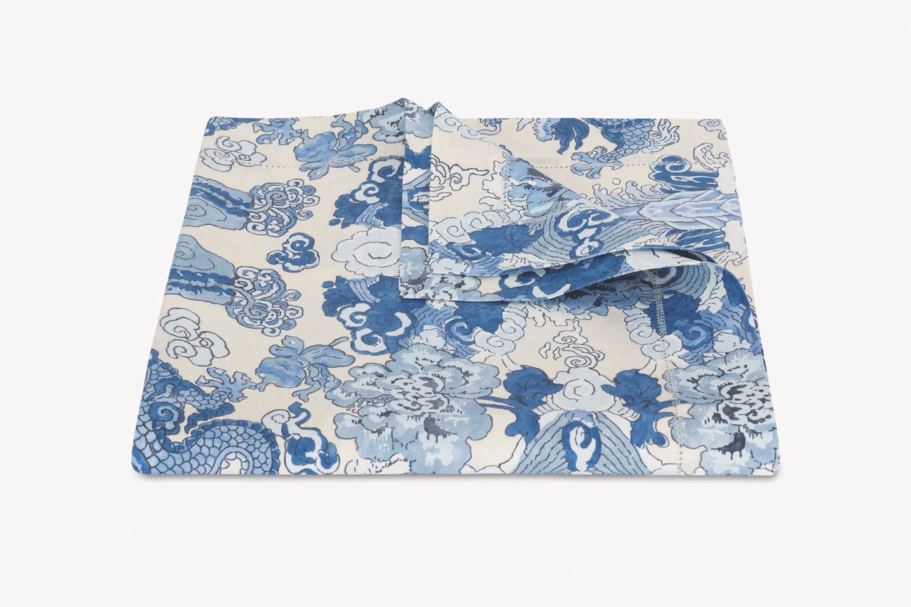 Image of Matouk Magic Mountain tablecloth in color porcelain blue.